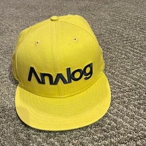 Analog snowboarding flat brim snap-back hat